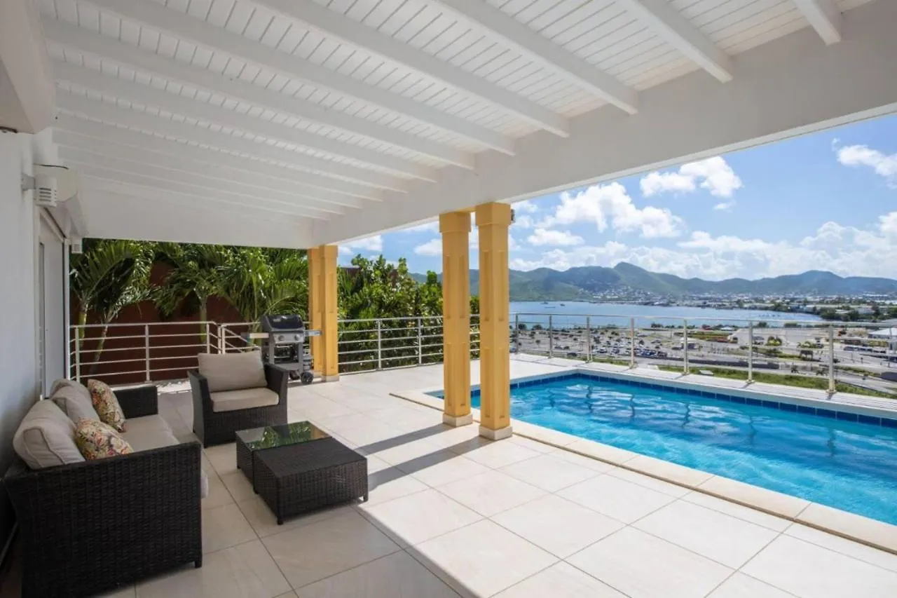 Charming 3-Bed Villa In Maho Cupecoy