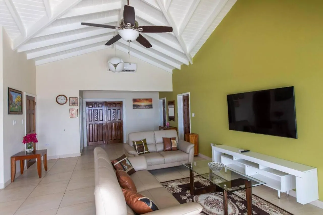 Charming 3-Bed Villa In Maho Cupecoy