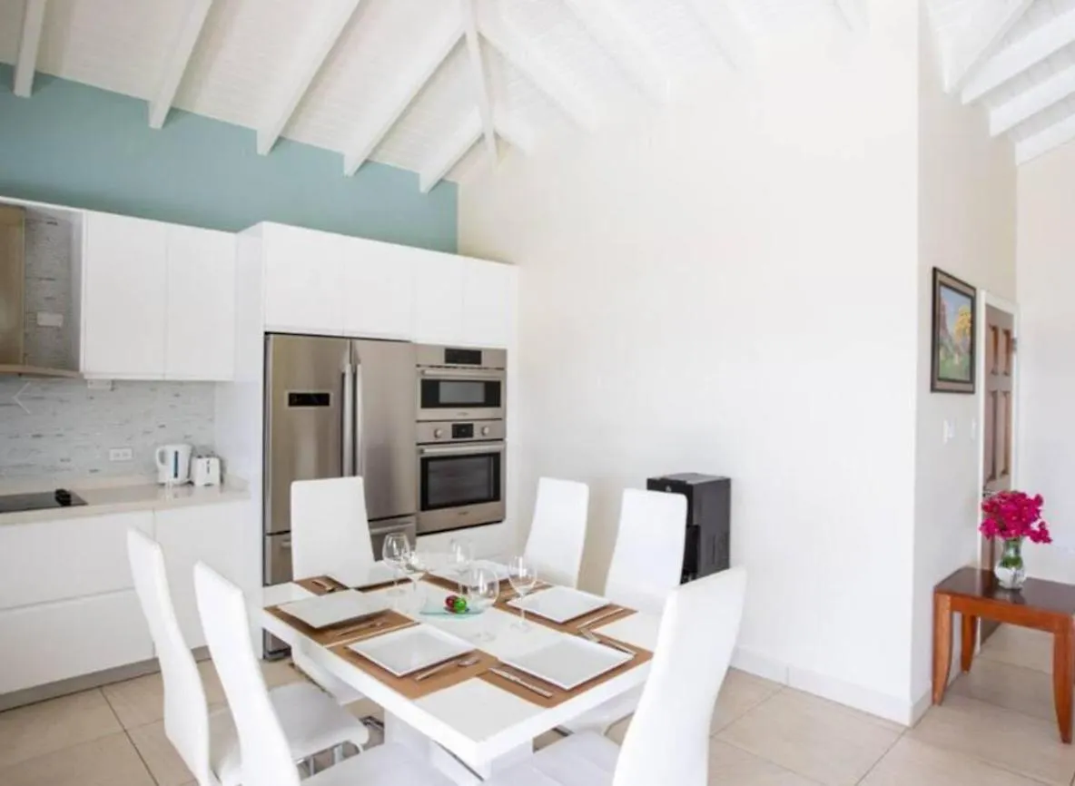 Charming 3-Bed Villa In Maho Cupecoy  Sint Maarten/Saint Martin