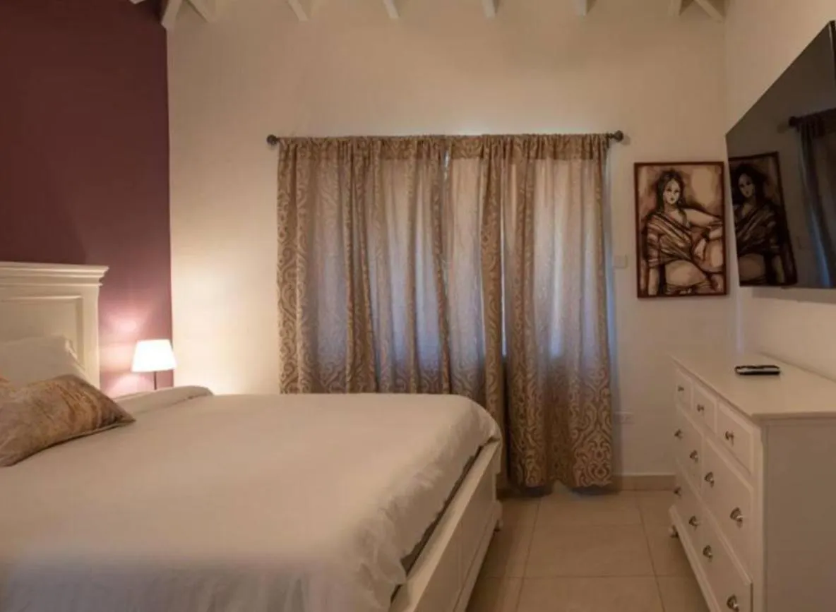 Charming 3-Bed Villa In Maho Cupecoy