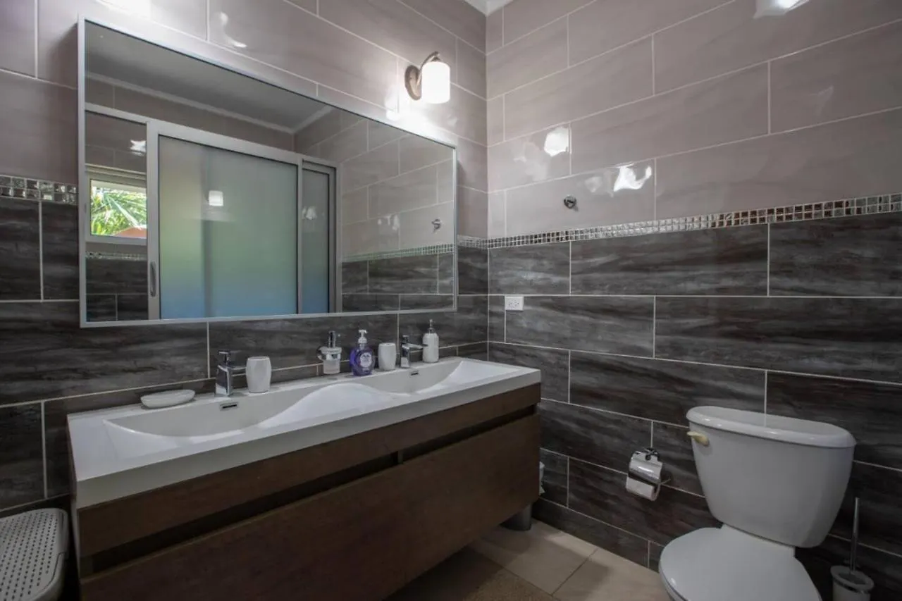 Charming 3-Bed Villa In Maho Cupecoy  Cupecoy (Sint Maarten)