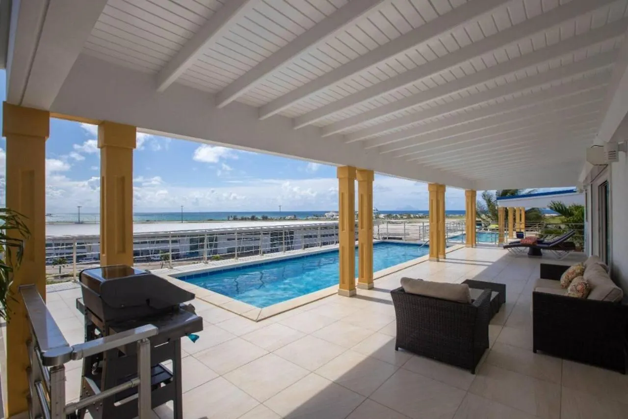 Charming 3-Bed Villa In Maho Cupecoy